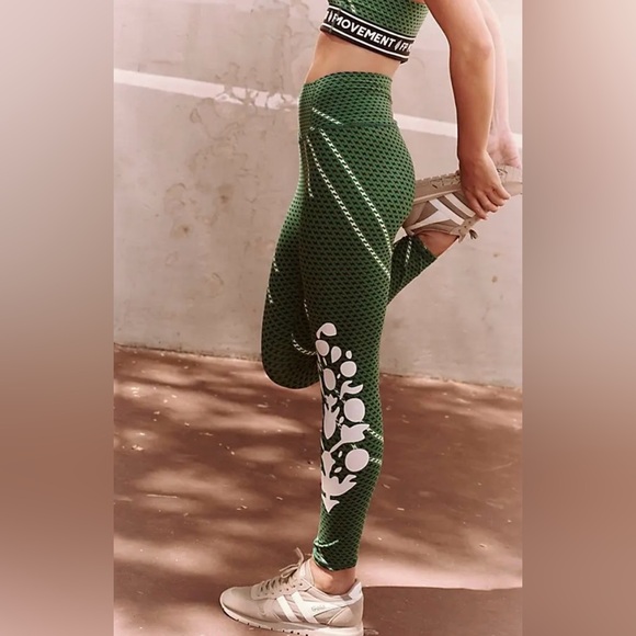Nwot Free People Never Better Logo Leggings - Picture 1 of 8